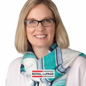 Meet your Posher, Christine